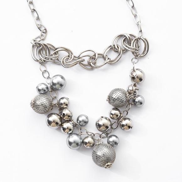 Bold chunky contemporary large beaded metallic silver necklace New Directions - Picture 8 of 10